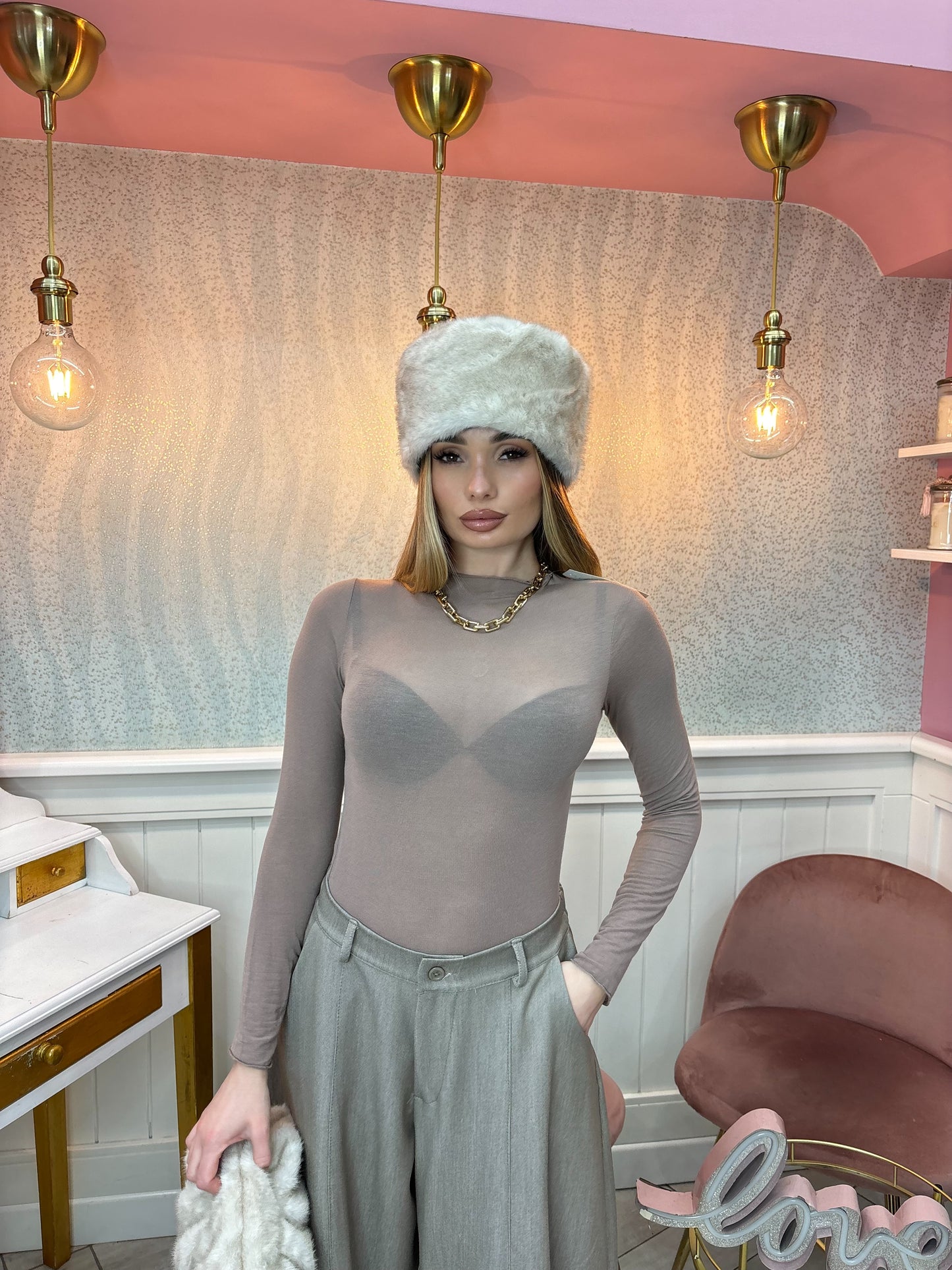 MAGLIA SEMITRASPARENTE FANGO