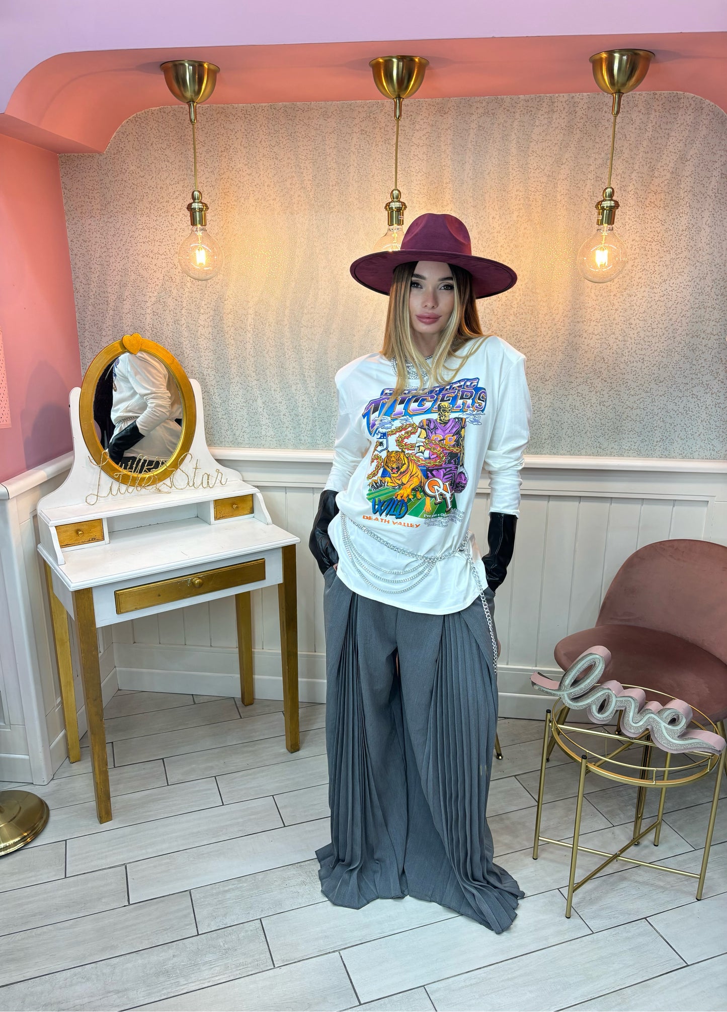 T-SHIRT ROCK CON SPALLINE BIANCA