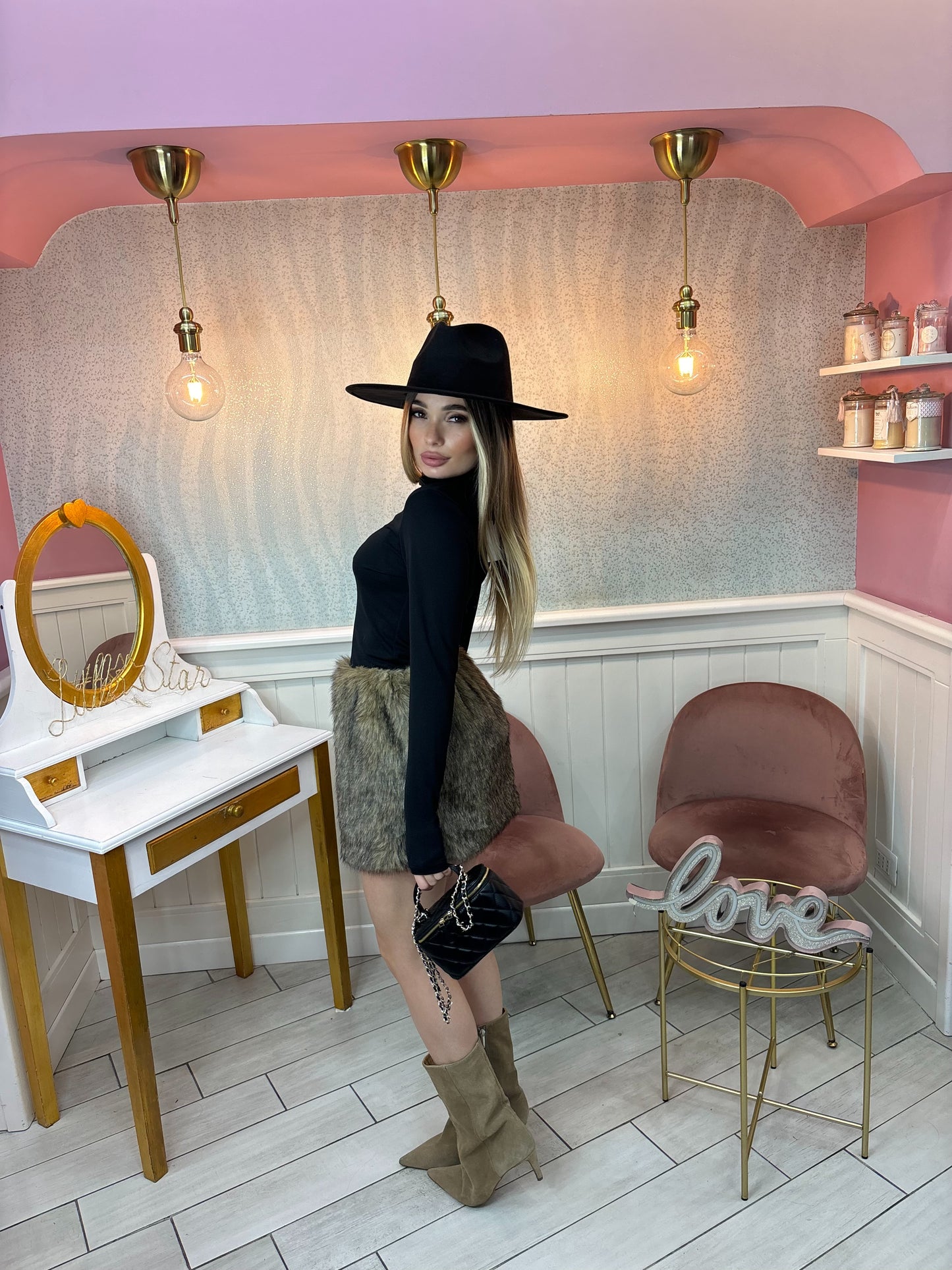 ABITO FOUR BY LUMINA