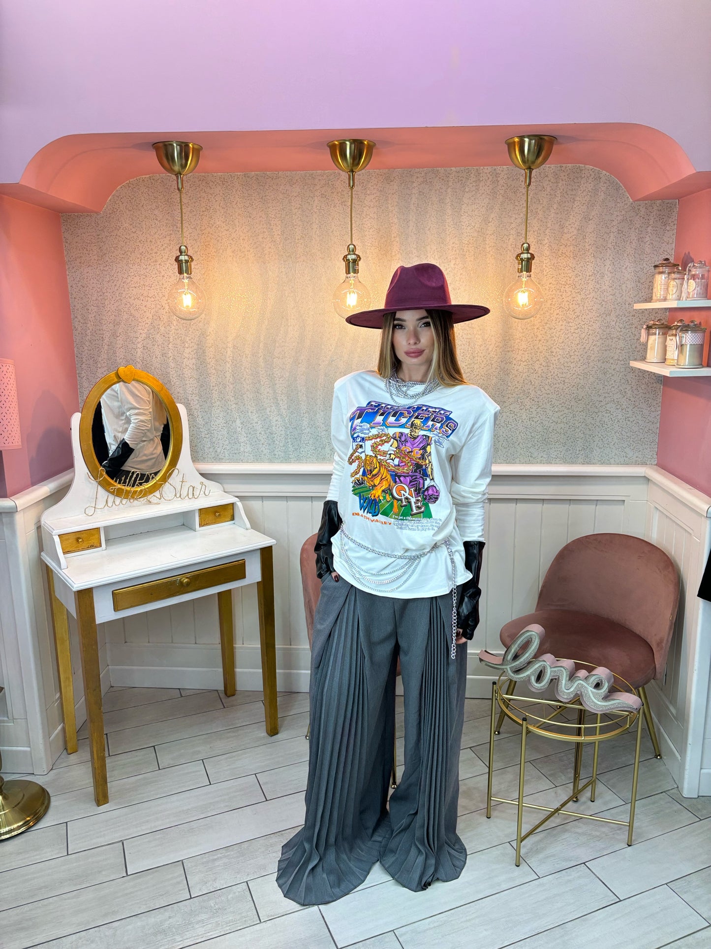 T-SHIRT ROCK CON SPALLINE BIANCA