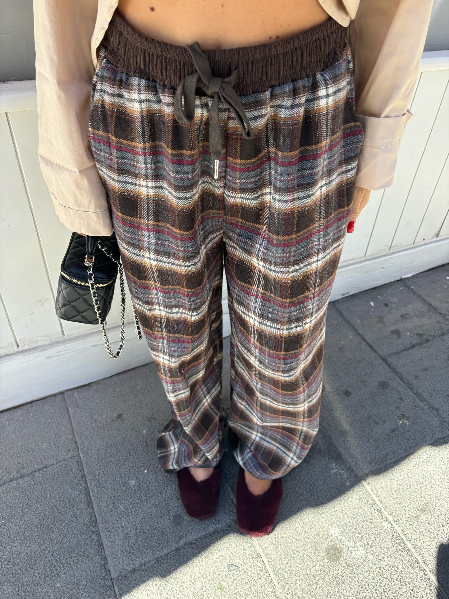 Pantalone Street
