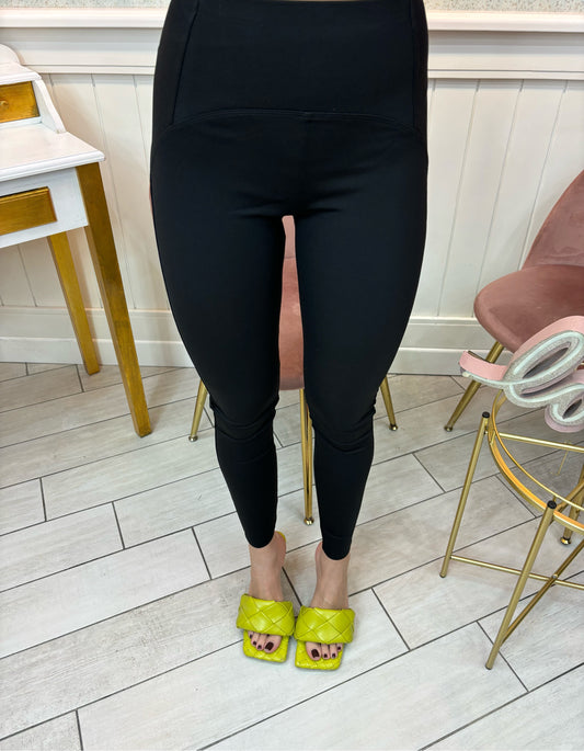 LEGGINS PUSH UP MODELLANTE NERO