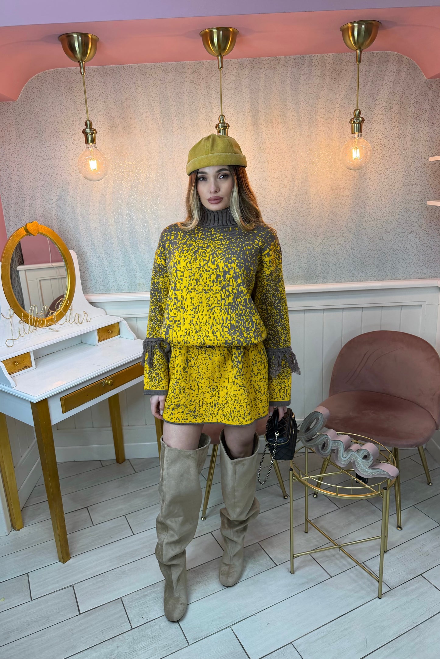 ABITO IN LANA CREATIVE DEPT