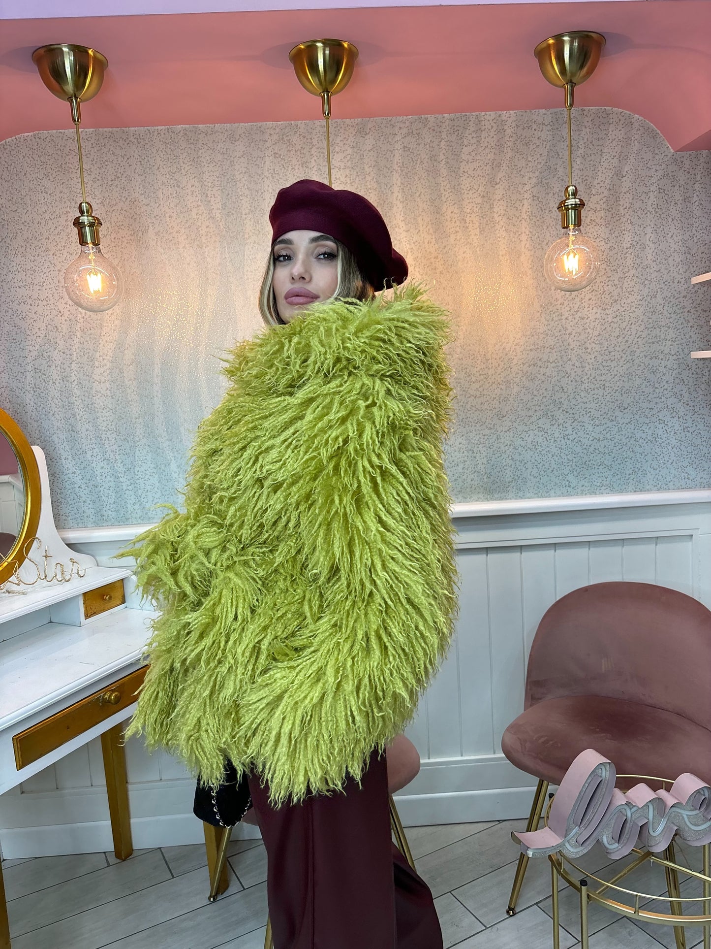 MONGOLIA STAR VERDE LIME