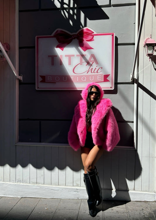 Four EXLUSIVE by titta chic + cuffie