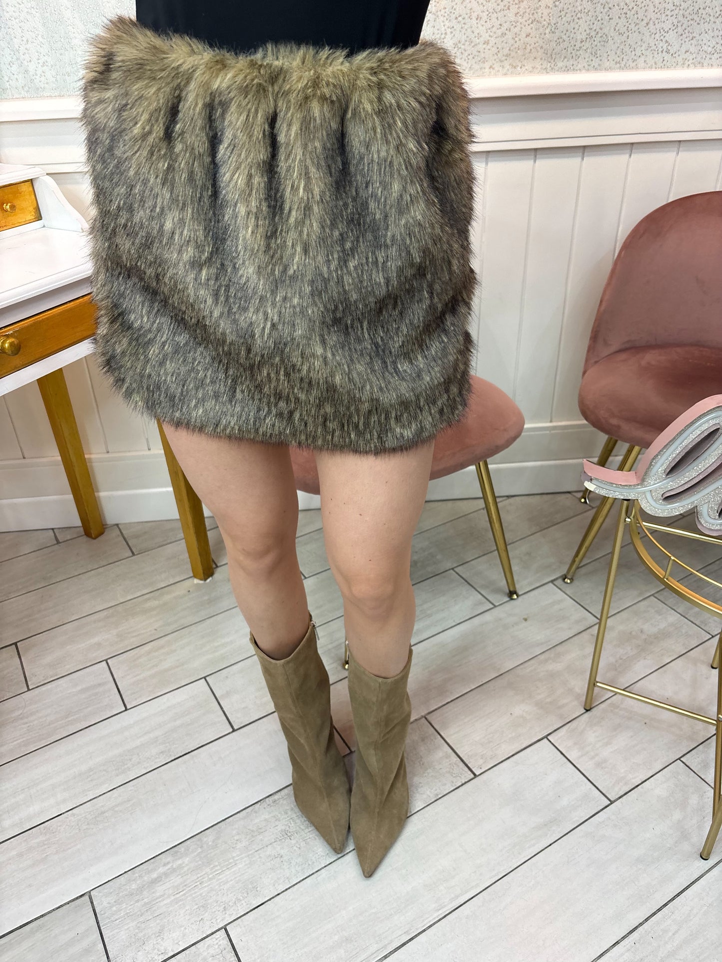 ABITO FOUR BY LUMINA