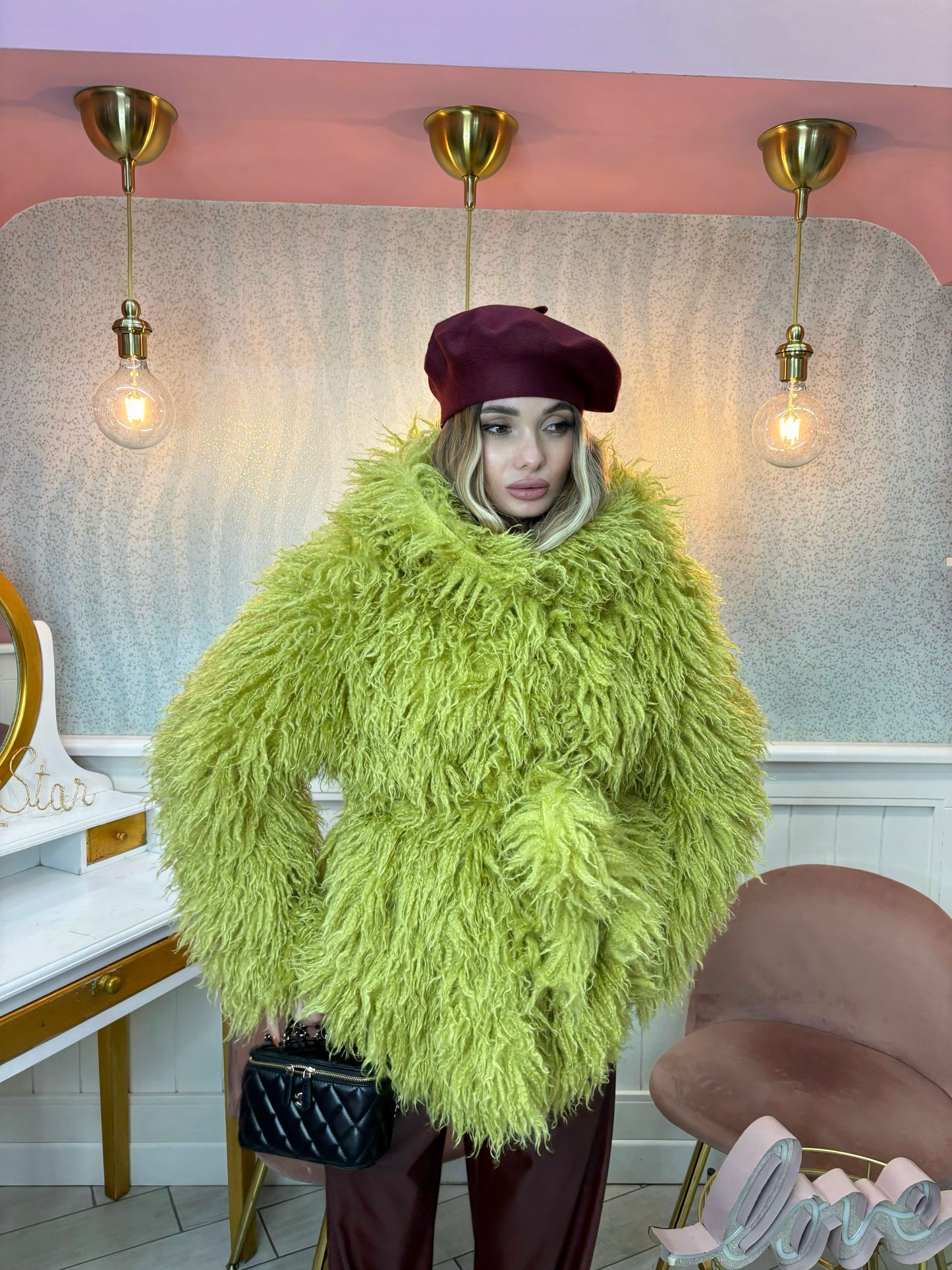 MONGOLIA STAR VERDE LIME