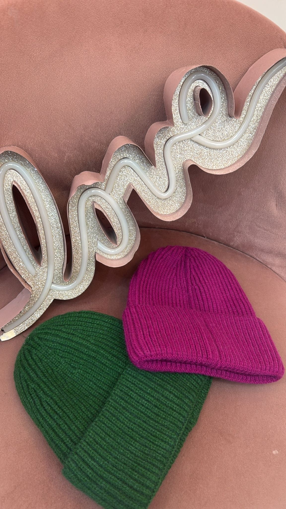 CAPPELLO IN LANA NEW